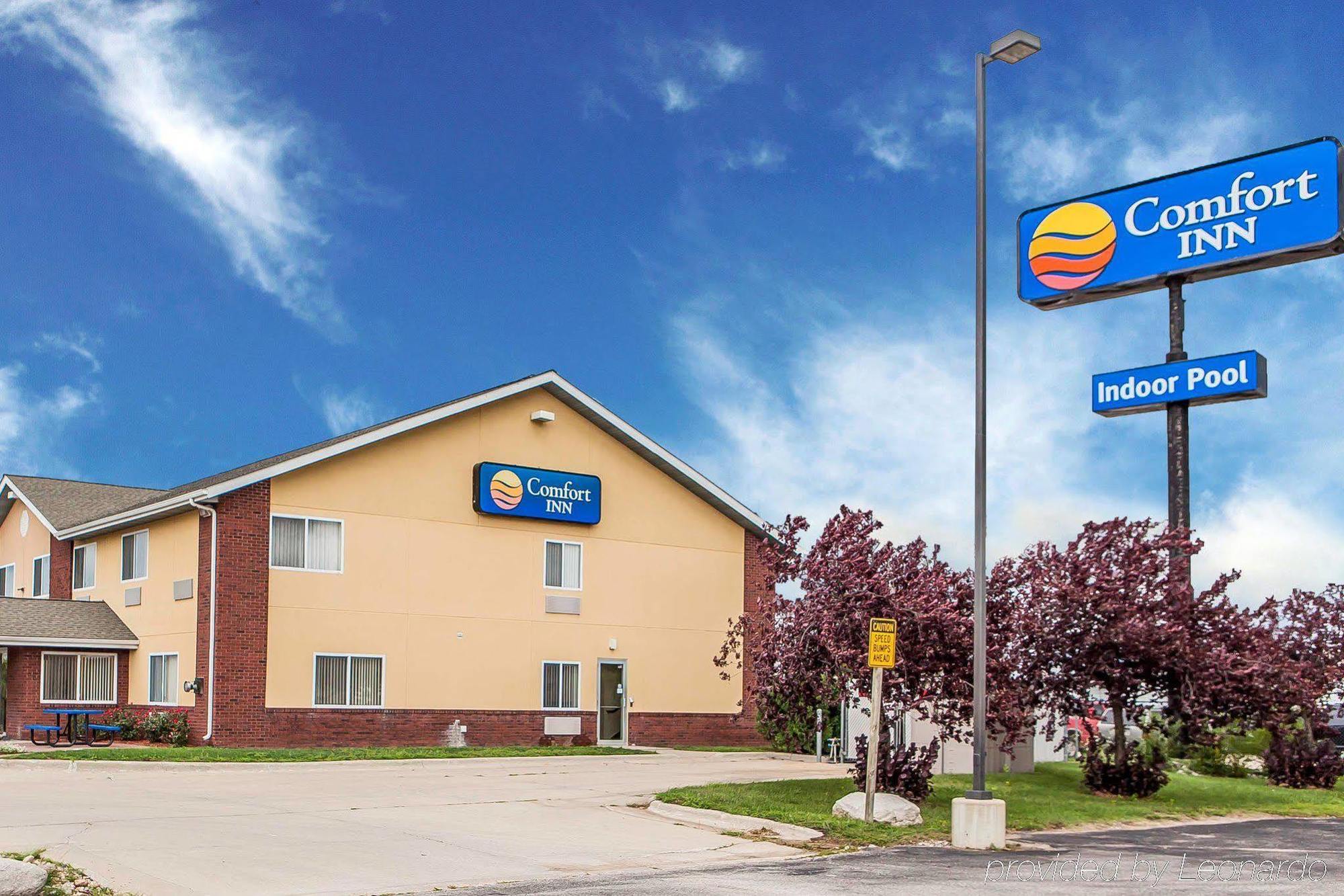 Baymont By Wyndham Fort Dodge Exteriör bild