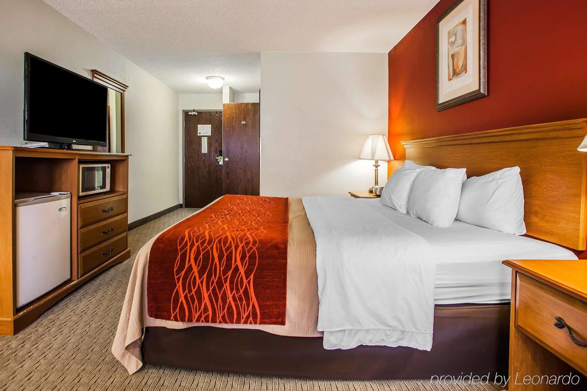 Baymont By Wyndham Fort Dodge Exteriör bild